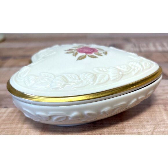 Lenox Heart-Shaped Porcelain Trinket Box With Rose Design & Gold Trim - Picture 2 of 4